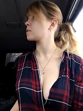 Snapshot of astiSWEET chatting on 01-22-25, 04:23 astiSWEET online show from 01-22-25, 04:23