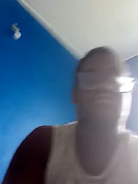 Snapshot of Jeanlaurent972 chatting on 11-08-25, 03:15 Jeanlaurent972 online show from 11-08-25, 03:15