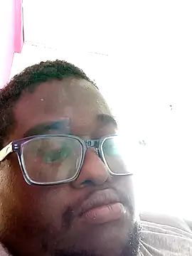 Snapshot of Jeanlaurent972 chatting on 11-09-25, 01:48 Jeanlaurent972 online show from 11-09-25, 01:48