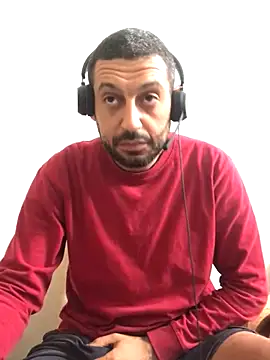 Snapshot of elmarroqui chatting on 09-29-25, 11:49 elmarroqui online show from 09-29-25, 11:49