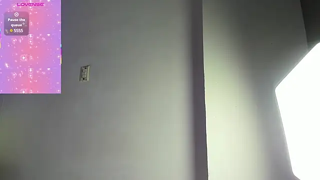 LiaFlowers online show from 02-27-25, 06:35