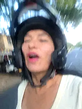 Snapshot of katysquirtdirty chatting on 07-13-26, 10:42 katysquirtdirty online show from 07-13-26, 10:42