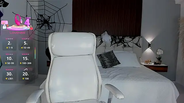 Emma23   online show from 10-26-25, 06:58