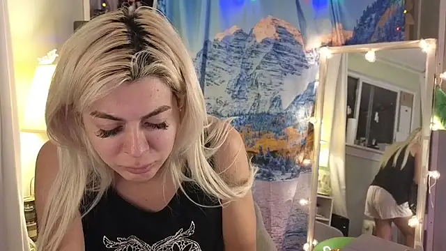 cunty tranny lydia online show from 02-03-25, 05:40