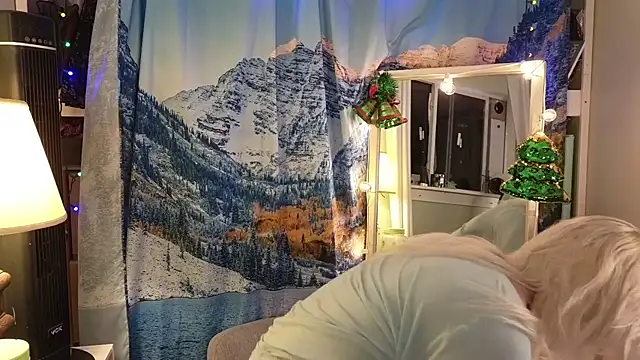cunty tranny lydia online show from 12-22-24, 12:28