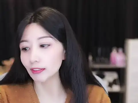 Nuyoah-77 online show from 11-07-25, 02:43