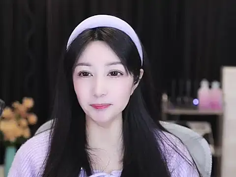 Nuyoah-77 online show from 01-06-26, 03:05