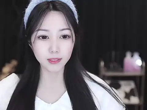 Nuyoah-77 online show from 02-23-26, 01:33