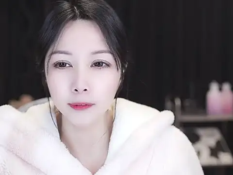 Nuyoah-77 online show from 02-07-26, 04:15