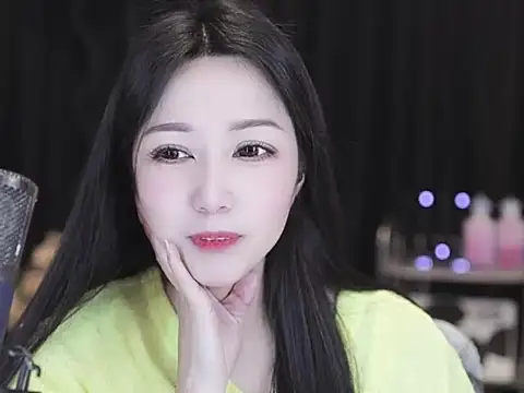 Nuyoah-77 online show from 04-08-26, 03:41