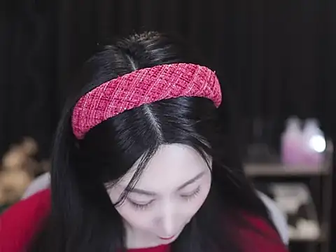 Nuyoah-77 online show from 02-17-26, 03:09