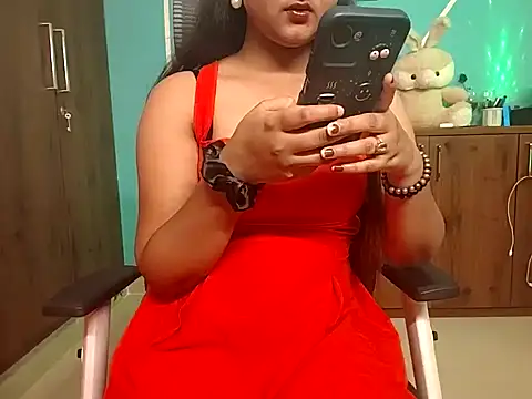 Snapshot of GoldnessAishu chatting on 06-24-26, 05:55 GoldnessAishu online show from 06-24-26, 05:55