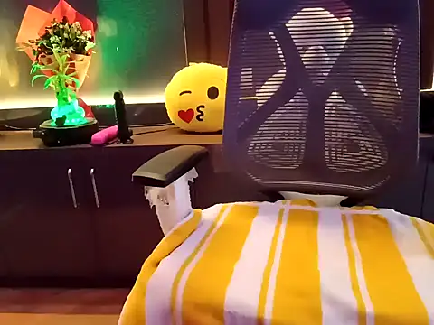 GoldnessAishu online show from 01-28-25, 07:42