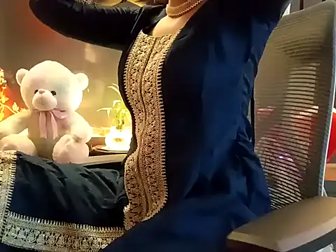 GoldnessAishu online show from 01-30-25, 06:54