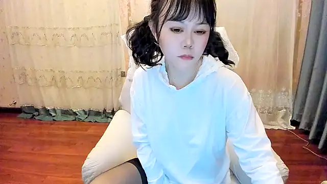 Snapshot of Pennyee chatting on 03-03-26, 08:32 Pennyee online show from 03-03-26, 08:32