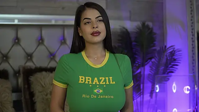 Snapshot of KeylaConner chatting on 11-26-25, 04:56 KeylaConner online show from 11-26-25, 04:56