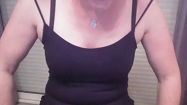 Snapshot of Raptor82 chatting on 09-17-25, 08:11 Raptor82 online show from 09-17-25, 08:11