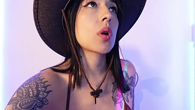 Snapshot of ValeriaCox chatting on 03-22-25, 02:36 ValeriaCox online show from 03-22-25, 02:36