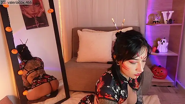 ValeriaCox online show from 10-30-25, 03:09