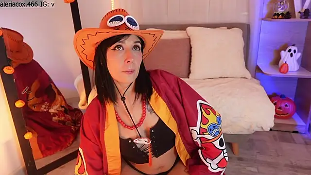 ValeriaCox online show from 10-31-25, 04:25