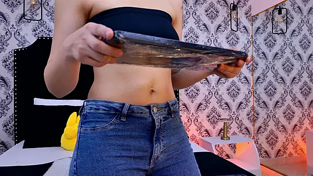 SaaraBrown online show from 01-11-26, 12:12