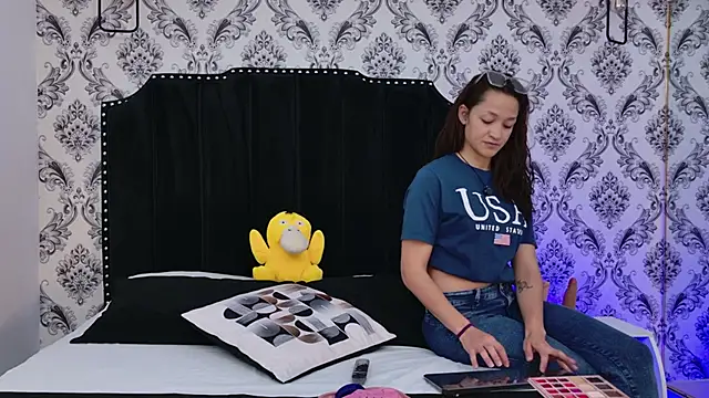 SaaraBrown online show from 09-24-25, 11:50