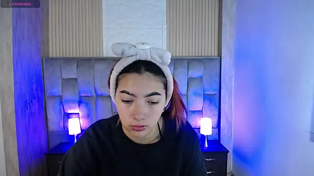 Mia Rinn online show from 11-03-25, 02:09