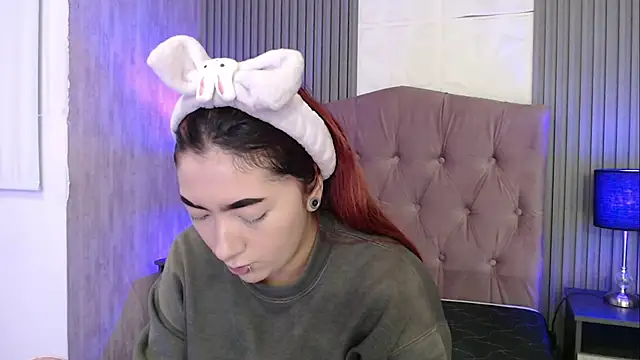 Mia Rinn online show from 11-06-25, 01:59