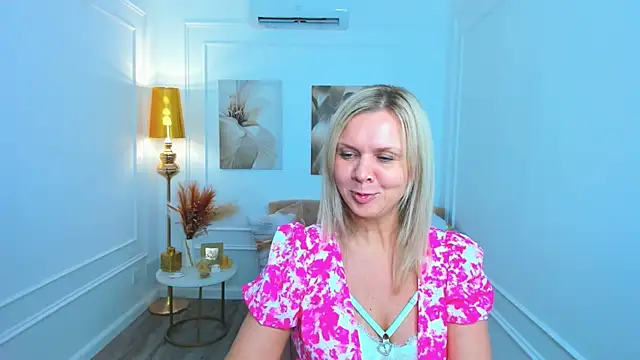 AgathaKlouin online show from 03-29-26, 11:23