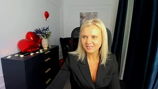 AgathaKlouin online show from 02-14-26, 11:10