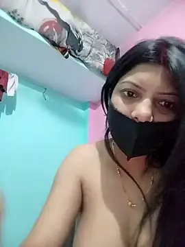 Hotty-Divya online show from 04-14-26, 02:33