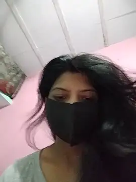 Snapshot of Hotty-Divya chatting on 06-17-26, 03:39 Hotty-Divya online show from 06-17-26, 03:39