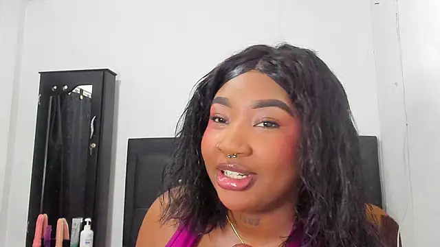 Snapshot of Natassha_brown1 chatting on 09-16-25, 12:22 Natassha brown1 online show from 09-16-25, 12:22