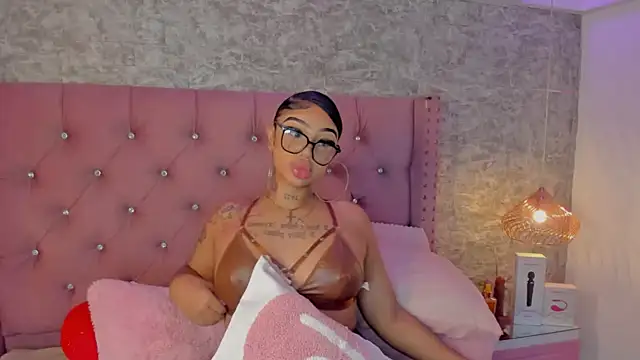 Mia Jansen online show from 02-07-26, 01:52