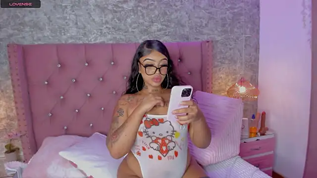 Mia Jansen online show from 01-06-26, 01:15