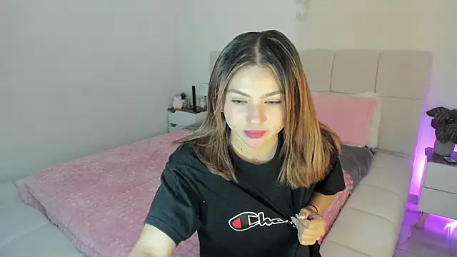 Snapshot of Ori_valentina chatting on 05-11-26, 09:34 Ori valentina online show from 05-11-26, 09:34