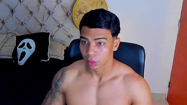 Andrew wolf7 online show from 10-31-25, 03:52