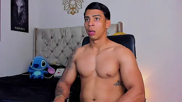 Andrew wolf7 online show from 11-08-25, 03:48