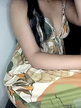 Snapshot of Patrona-fifi chatting on 11-21-25, 11:04 Patrona-fifi online show from 11-21-25, 11:04