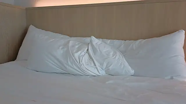 Snapshot of longislandprincess chatting on 08-01-26, 02:26 longislandprincess online show from 08-01-26, 02:26