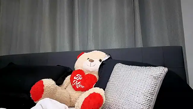 Snapshot of longislandprincess chatting on 07-29-26, 10:14 longislandprincess online show from 07-29-26, 10:14