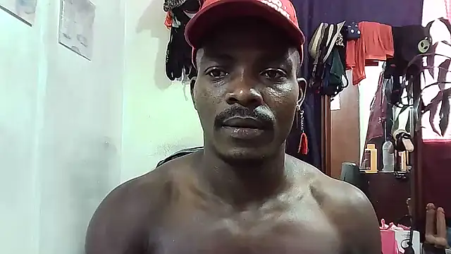 yezz3011 online show from 12-16-25, 04:44