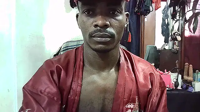 yezz3011 online show from 12-15-25, 12:11