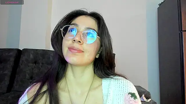 Snapshot of emmadiaz1 chatting on 12-03-24, 01:25 emmadiaz1 online show from 12-03-24, 01:25