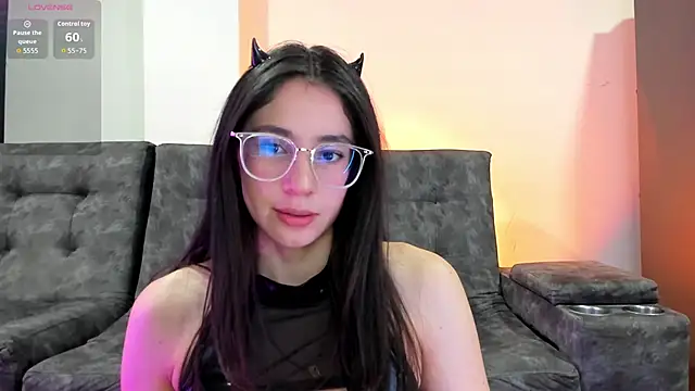 emmadiaz1 online show from 03-04-26, 04:20