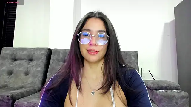 emmadiaz1 online show from 11-12-25, 04:27