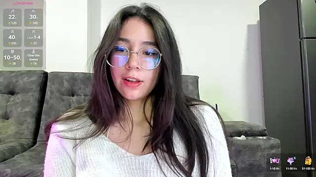 Snapshot of emmadiaz1 chatting on 09-14-25, 06:14 emmadiaz1 online show from 09-14-25, 06:14