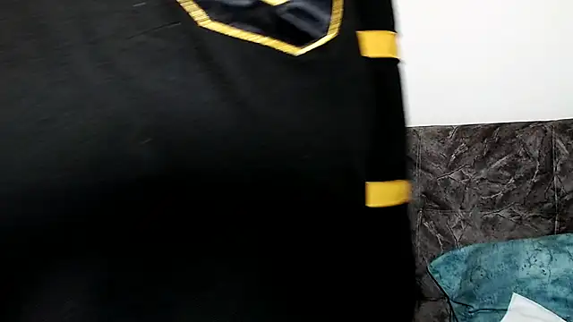 Snapshot of Exotic_tatto27121 chatting on 12-04-24, 11:30 Exotic tatto27121 online show from 12-04-24, 11:30