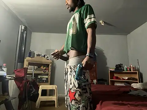 Snapshot of SluttyLyfe4L chatting on 07-26-26, 11:33 SluttyLyfe4L online show from 07-26-26, 11:33