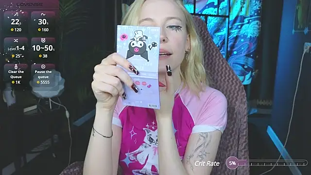 Snapshot of Crackling_Tatii chatting on 03-02-25, 08:57 Crackling Tatii online show from 03-02-25, 08:57